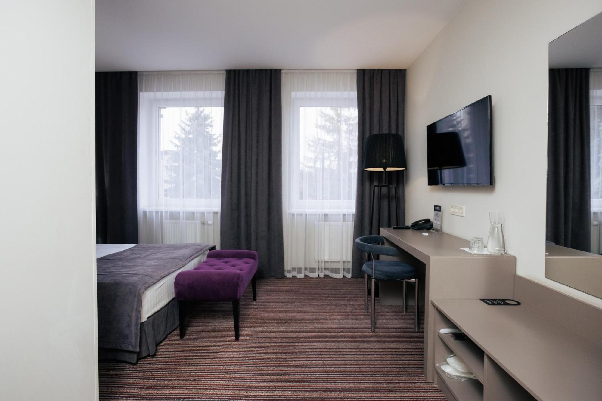 Boutique Hotel Central Rivne Exterior foto