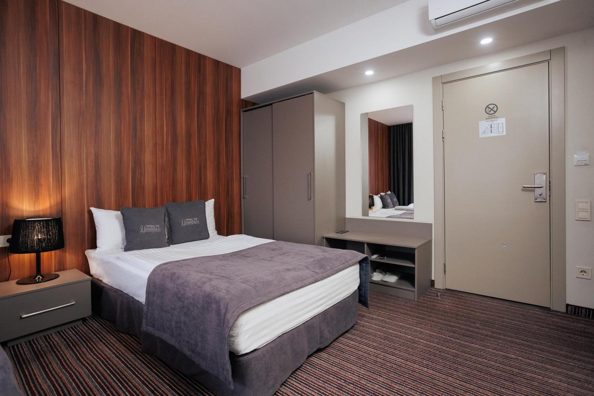 Boutique Hotel Central Rivne Exterior foto